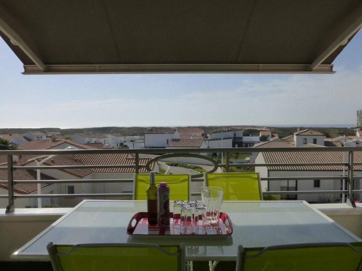 Appartement 2 Pieces Avec Balcon, Parking Et Proche Plage A Saint-Gilles-Croix-De-Vie - Fr-1-224-587 Exteriör bild