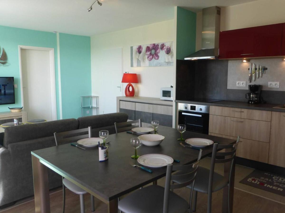 Appartement 2 Pieces Avec Balcon, Parking Et Proche Plage A Saint-Gilles-Croix-De-Vie - Fr-1-224-587 Exteriör bild