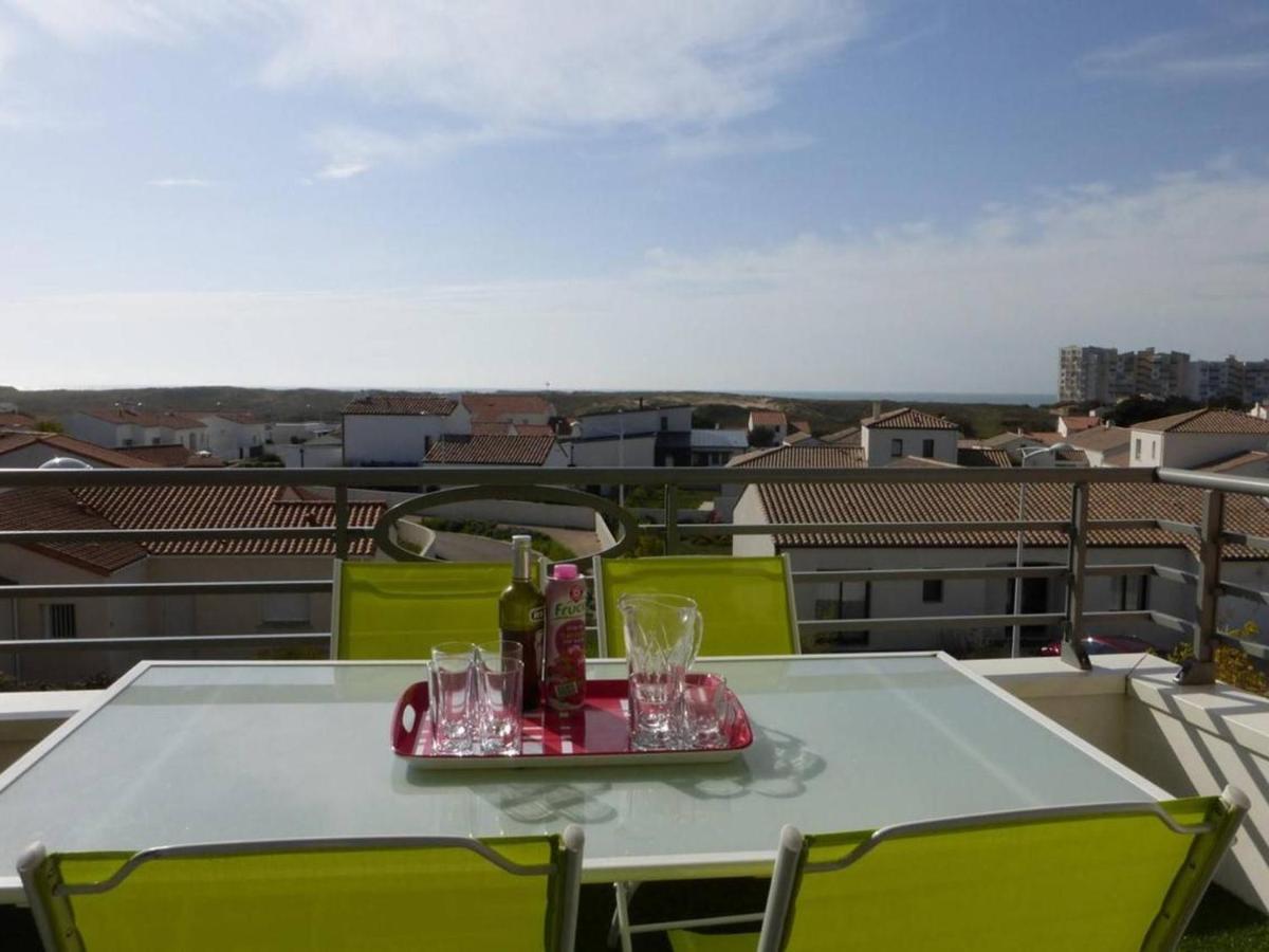 Appartement 2 Pieces Avec Balcon, Parking Et Proche Plage A Saint-Gilles-Croix-De-Vie - Fr-1-224-587 Exteriör bild